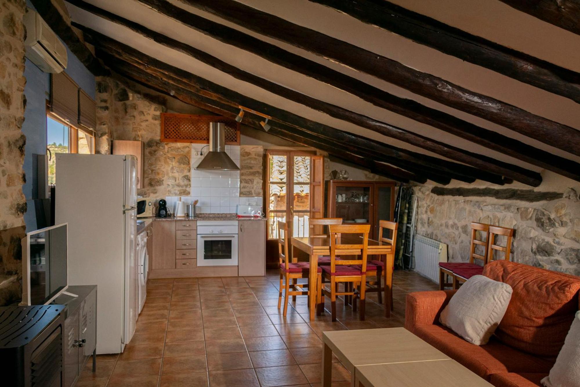 Вилла Casa Alta Вальдерробрес Экстерьер фото